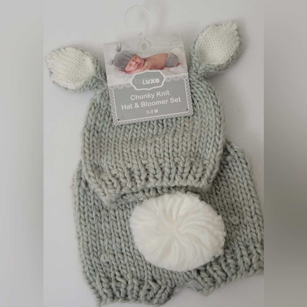 Luxe Chunky Knit Hat & Bloomer Set - Soft Gray with White Pom-Pom